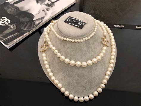 chanel pearl necklace replica uk|chanel copy necklace.